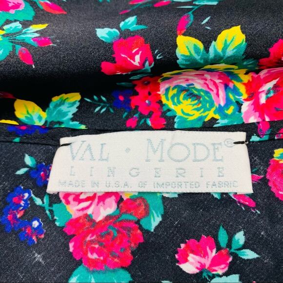 Val • Mode Lingerie Floral Rose Nightgown - Picture 7 of 8